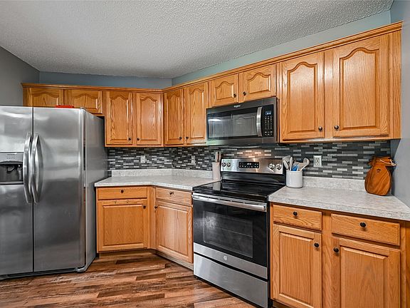 4th image of 1242 Litchfield Dr #A