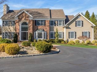 53 South Rd, Chester, NJ 07930