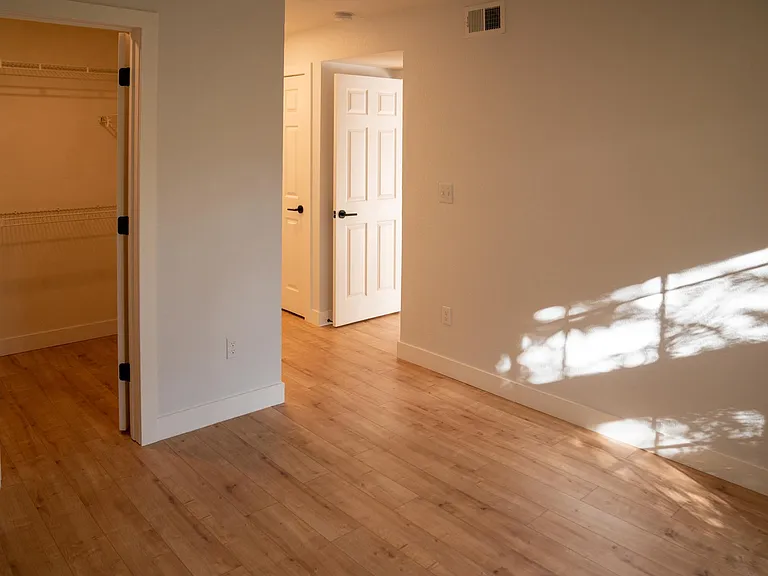 9130 E Arbor Cir #L — Photo 5