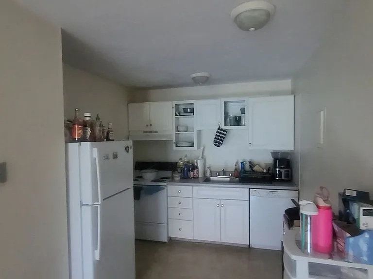 90 Gardner St #5 — Photo 6