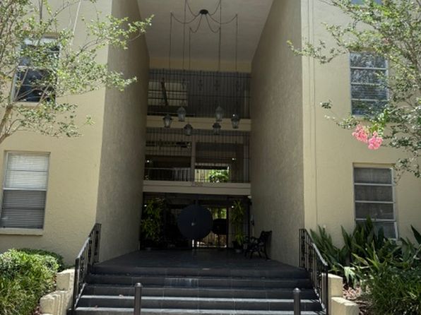 2302 S Manhattan Ave APT 215