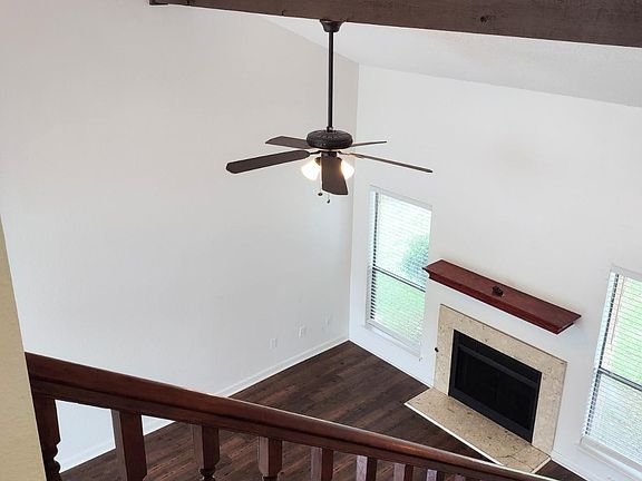 3rd image of 1234 Royal Crest Dr