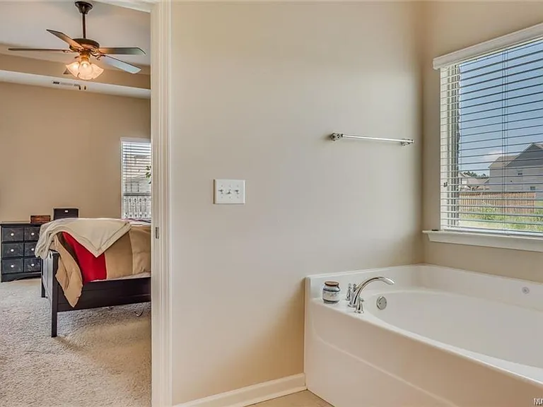 9319 Concord Park Dr — Photo 20