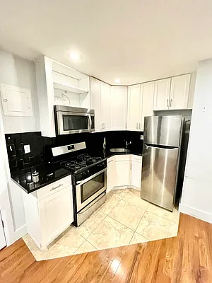 Rented by Pear NYC LLC | media 20