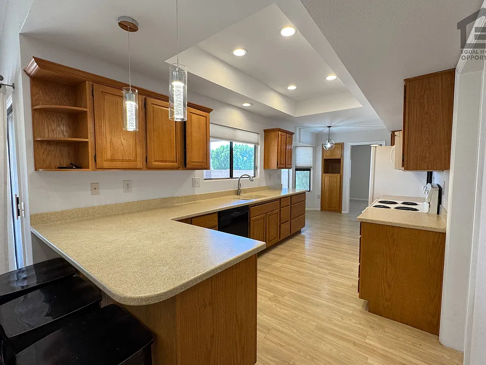 17211 N Desert Glen Dr