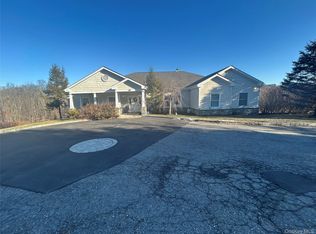 180 Simpson Rd, Carmel, NY 10512