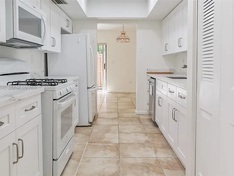 11521 SW 109th Rd #10A — Photo 5