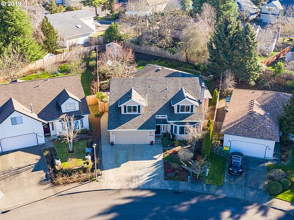 3rd image of 13090 SW Laurmont Dr