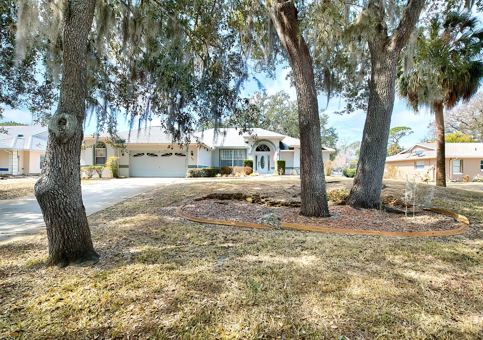 3 bed, 2215 sqft, $2,800 — Photo 4