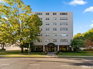 887 Farmington Ave APT 6A, West Hartford, CT 06119