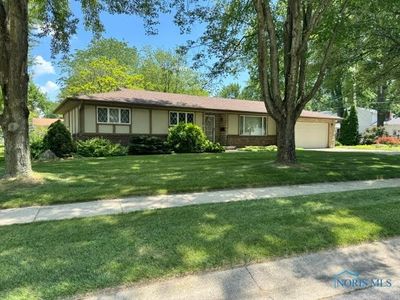 400 Hickory Ln, Waterville, OH, 43566