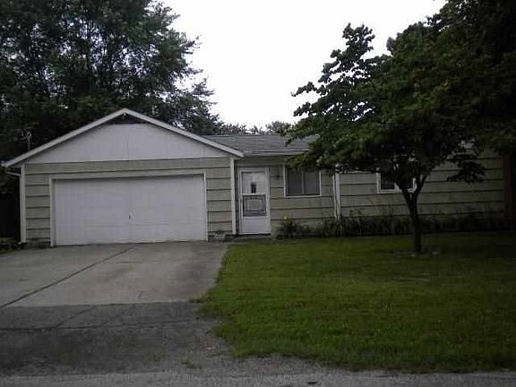 2nd image of 1902 Lynwood Dr