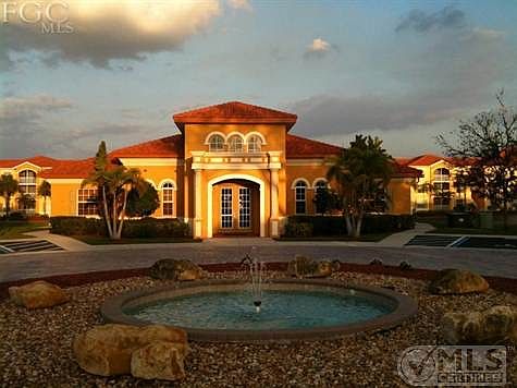 Residence Condominiums Clubhouse