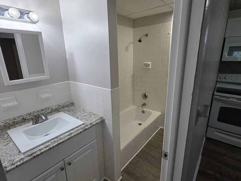 819 Douglas Turnpike — Photo 11