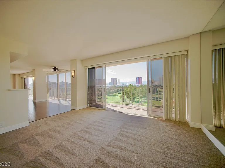 3111 Bel Air Dr #8E — Photo 18
