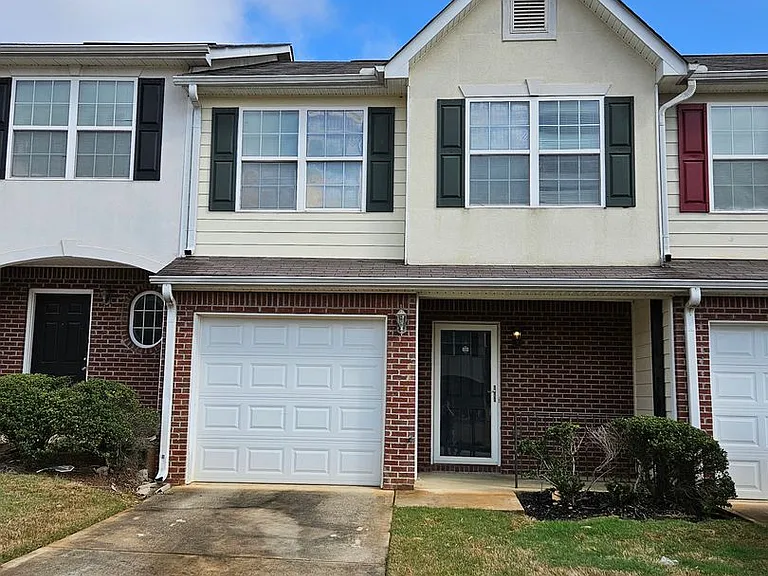 752 Georgetown Ct — Photo 1