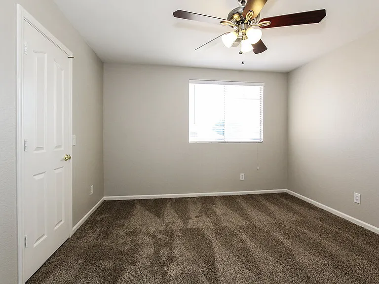 8760 W Melinda Ln — Photo 8