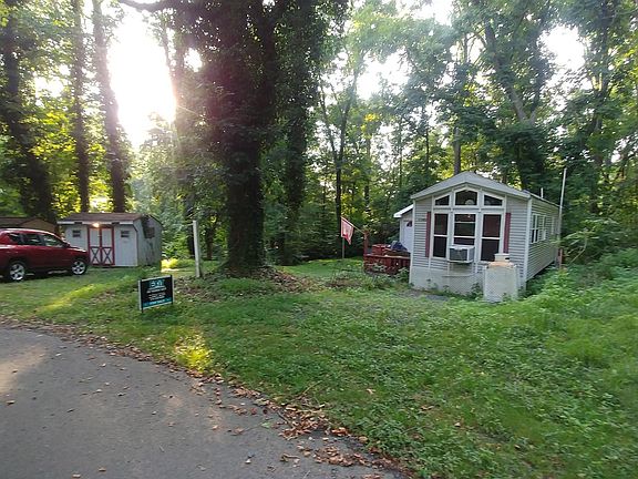 2nd image of 283 Little Beaver Ln #1