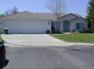 10806 Wind Blossom Ave, Bakersfield, CA 93312