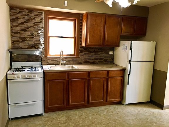 2nd image of 4932 N McVicker Ave