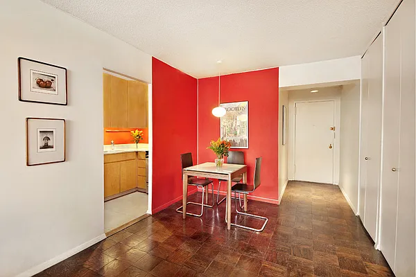 Sold by Stribling | media 31