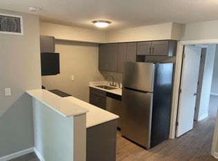 311 W Birch St APT 9, Champaign, IL 61820