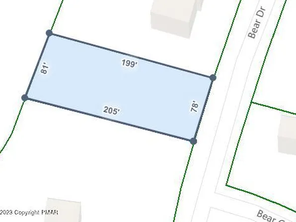 369 Bear Rd, Bushkill, PA 18324