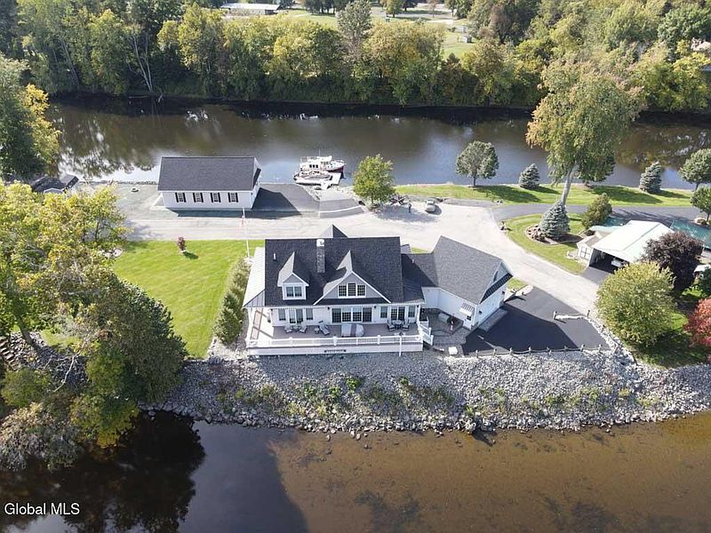 5th image of 17 Schuyler Island Drive