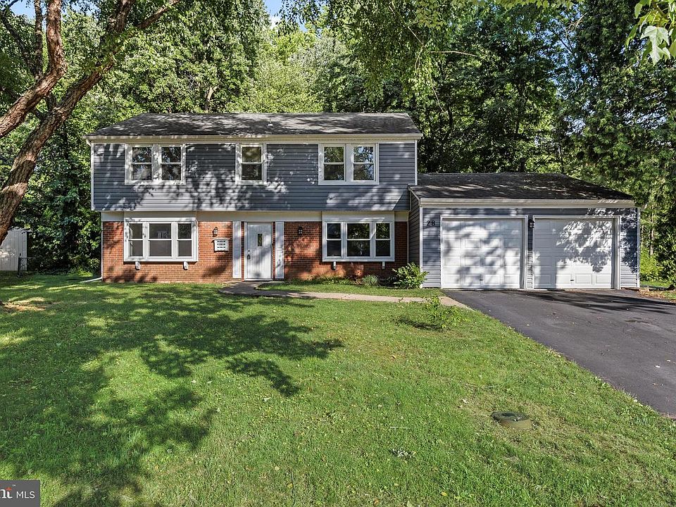 1st image of 28 Noblewood Pl