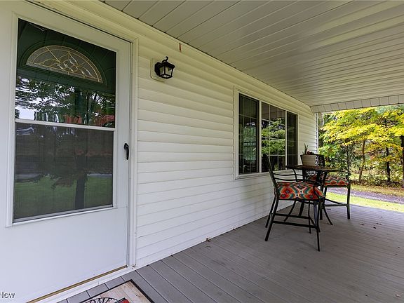 3rd image of 11179 Clay St