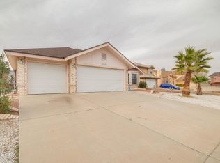 10703 White Sands Dr, El Paso, TX 79924