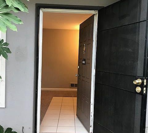 front entry with security screen to let cool breezes in duri