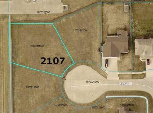 2107 McKay Ct, Knoxville, IA 50138