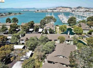 109 Shoreline Ct, Richmond, CA 94804