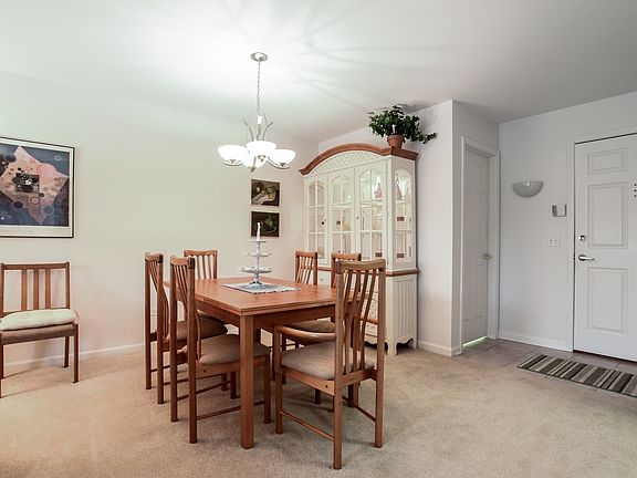 3rd image of 1700 2nd St APT 402