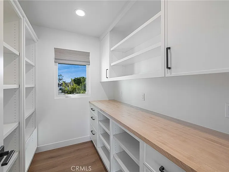 21 Longstreet — Photo 7