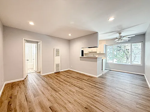 1613 Barry Ave #4 Photo 1