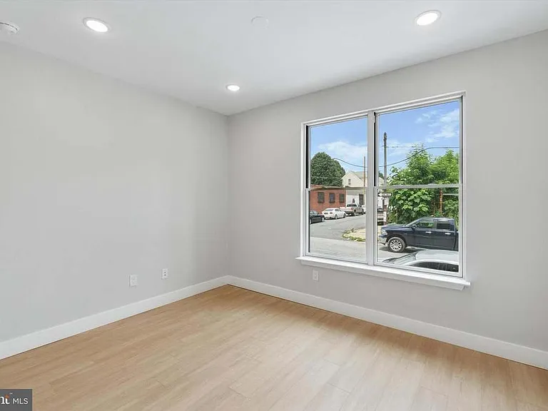 518 W Susquehanna Ave #1 — Photo 15