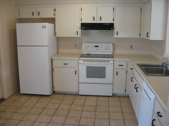 2nd image of 1276 Little Oak Cir