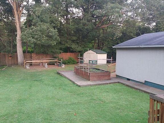 4th image of 326 Woods Ave