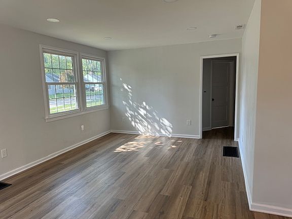 5th image of 472 S Selby Blvd