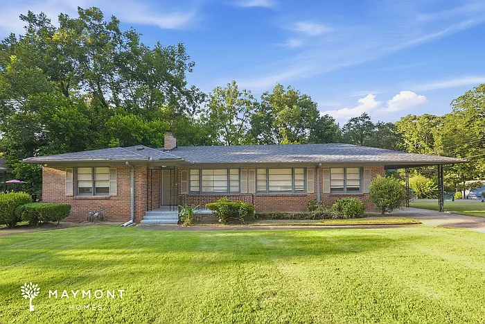 4 bed, 2.0 bath, 1963 sqft, $1,745 — Photo 1