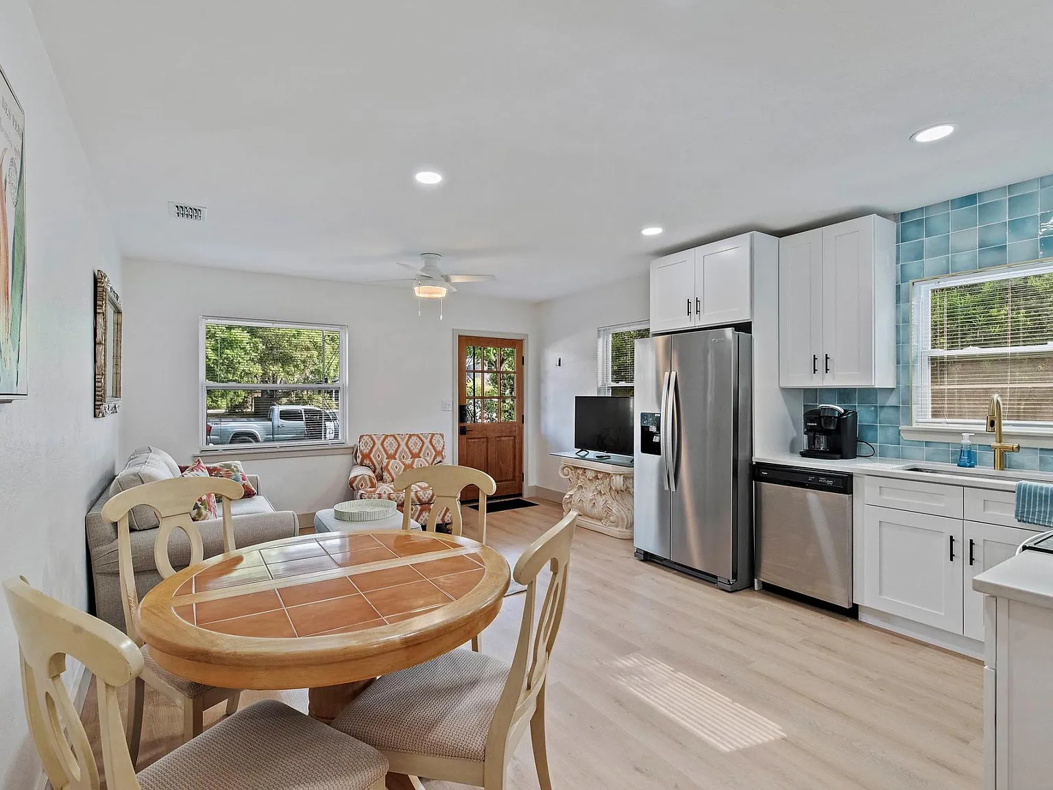 2 bed, 1100 sqft, $2,450 — Photo 4