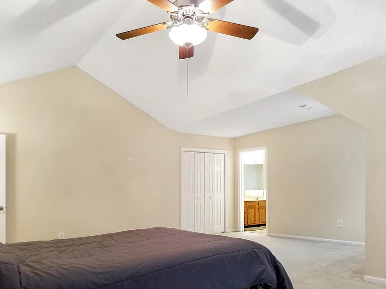 7704 Middlefield Mews — Photo 14