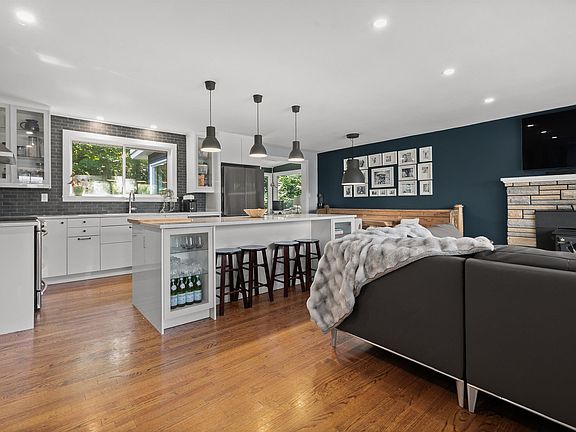 4th image of 14 Starling St