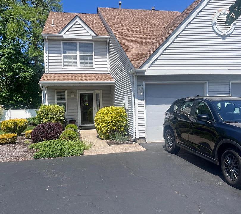 1st image of 226 Birch Hollow Dr