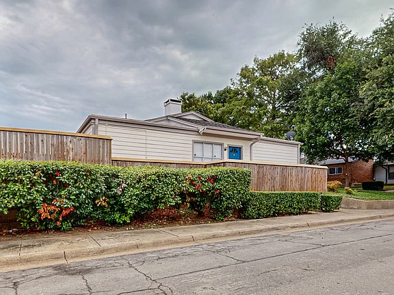 2nd image of 13641 Weald Green St