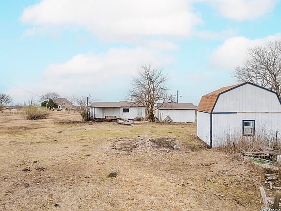 5th image of 1814 BROADHEAD RD