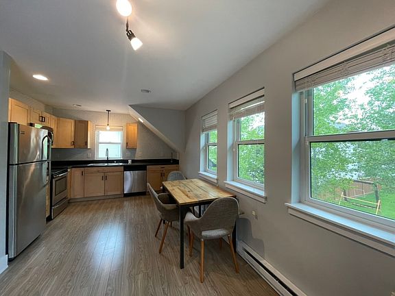 3rd image of 348 Stafford Ave #B