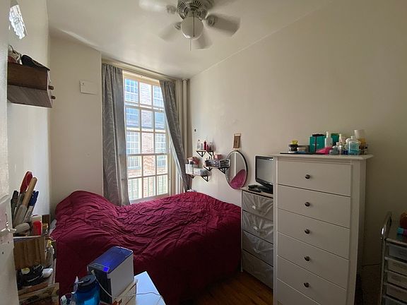 4th image of 509 E 77th St APT 5G